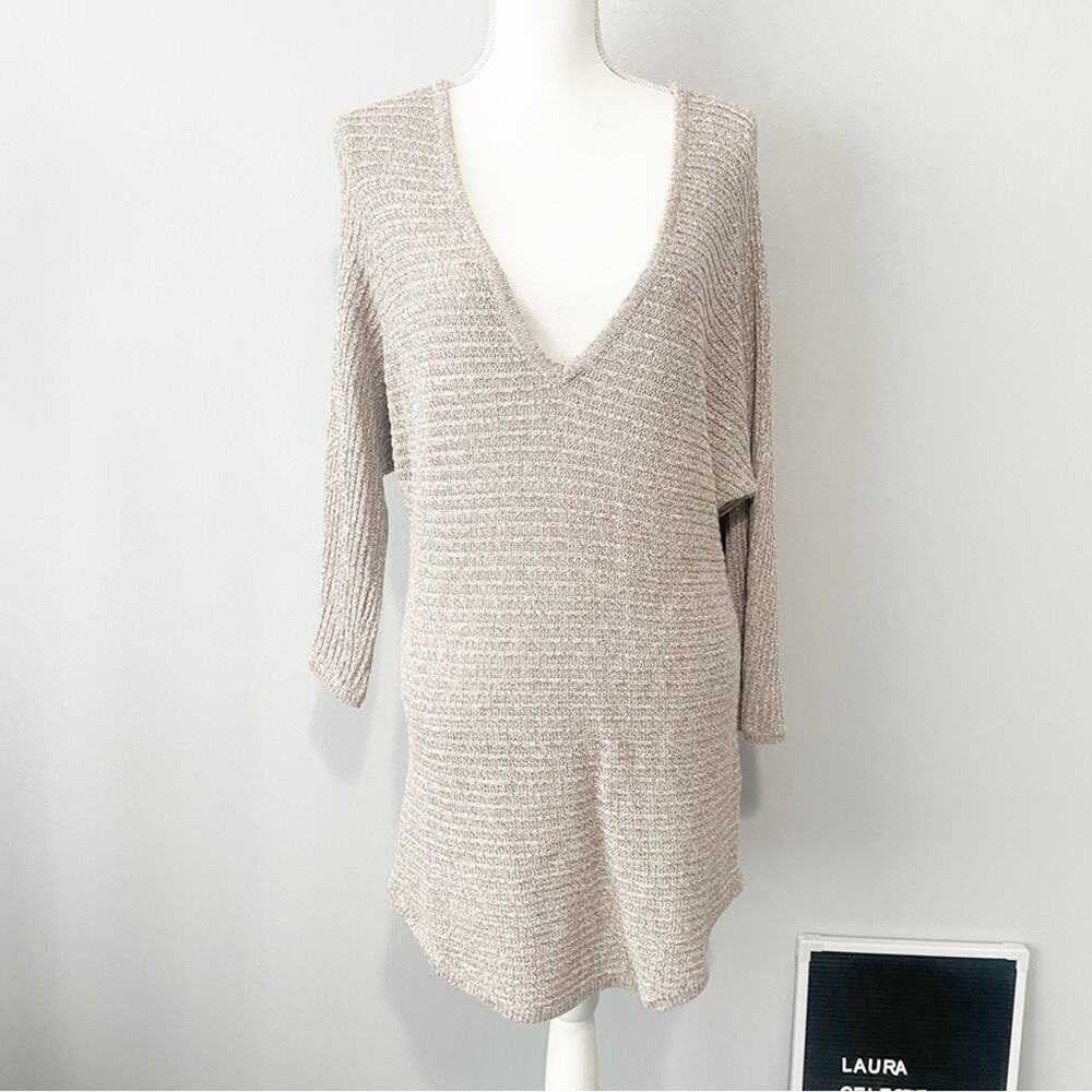New York & Company oatmeal gray knit tunic sweater deep V top size large NWT